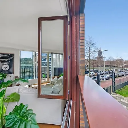 170m2 With Jacuzzi & Steam Bath In Center Of Amsterdam