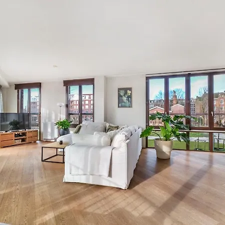 Apartment 170m2 With Jacuzzi & Steam Bath In Center Of Amsterdam